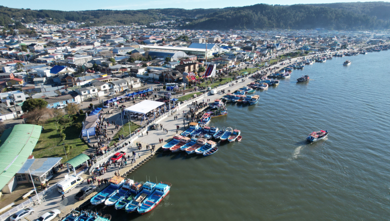 /lebu-vivio-una-multitudinaria-fiesta-de-san-pedro-con-tradicion-musica-y