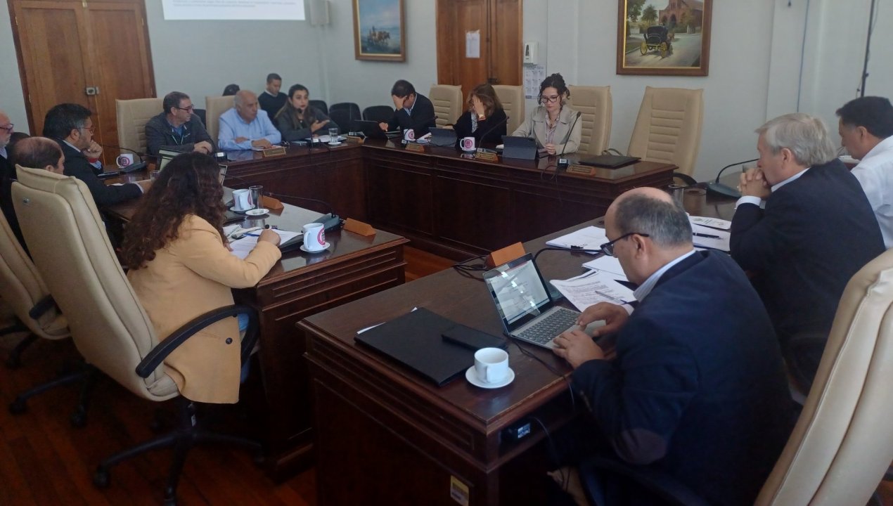 /curico-avanza-en-clinica-con-mejora-electrica-ex-hospital