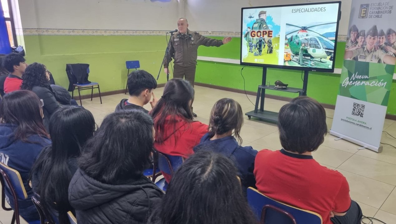 /estudiantes-de-ensenanza-media-se-interiorizan-sobre-los-procesos-de