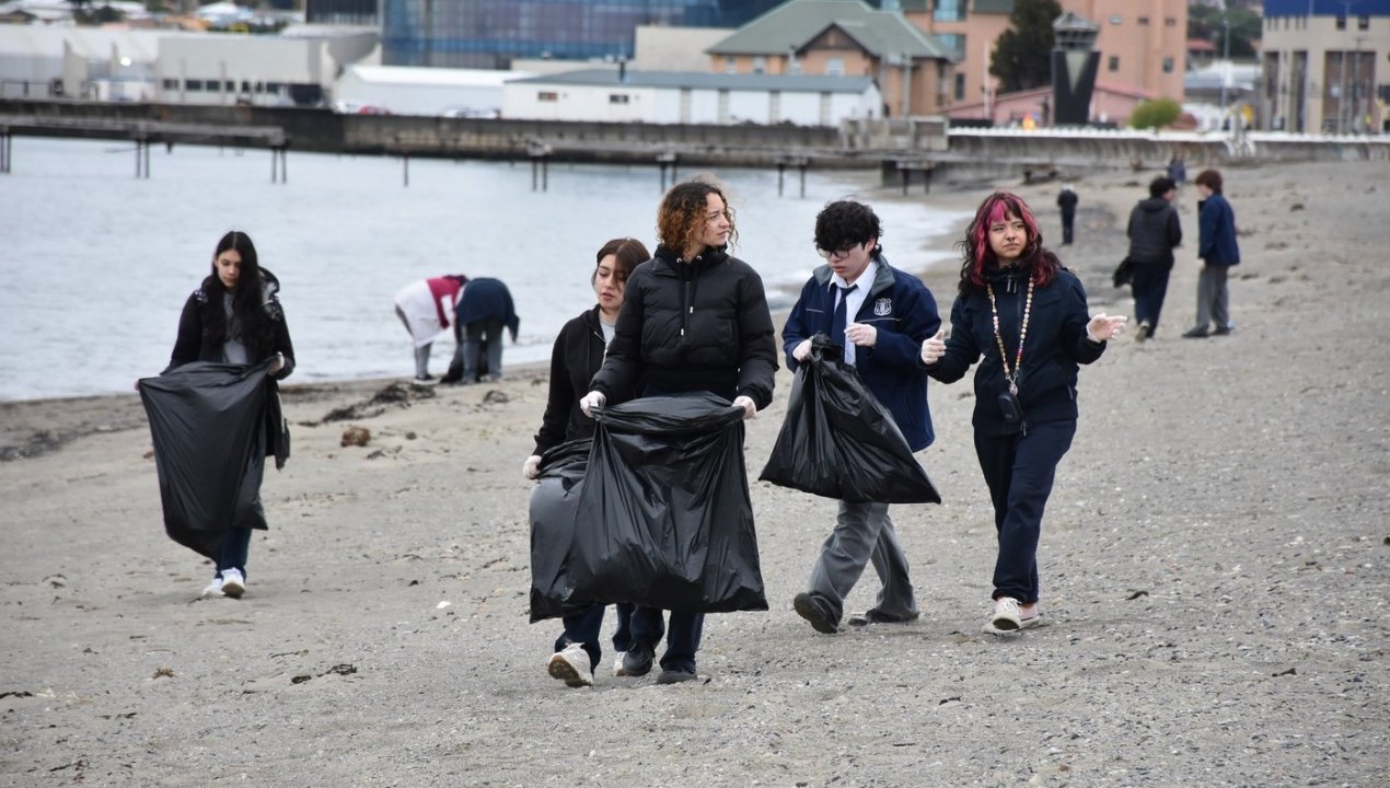 /estudiantes-de-punta-arenas-promueven-la-prevencion-del-accidente