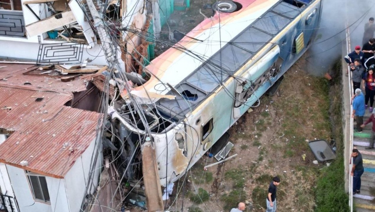 /regionales/region-de-valparaiso/bus-desbarrancado-en-valparaiso-nina-de-7-murio-por-graves-quemaduras