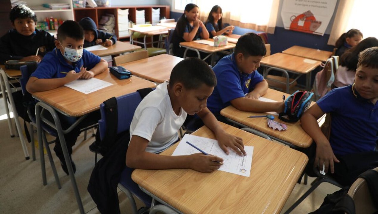 /actualidad/educacion/junaeb/ya-hay-fecha-para-el-bono-logro-escolar-cuales-son-los-montos-a-recibir