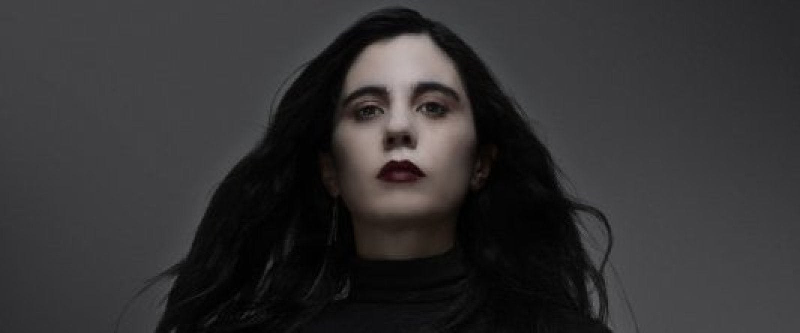 “Volver a Llorar”: Javiera Mena inició su gira por teatros regionales del país