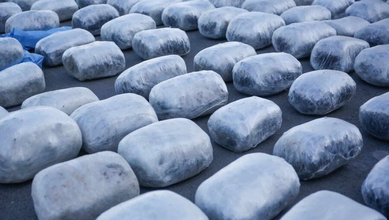 /regionales/region-de-antofagasta/mayor-decomiso-del-ano-incautan-2-4-toneladas-de-cannabis-en-antofagasta