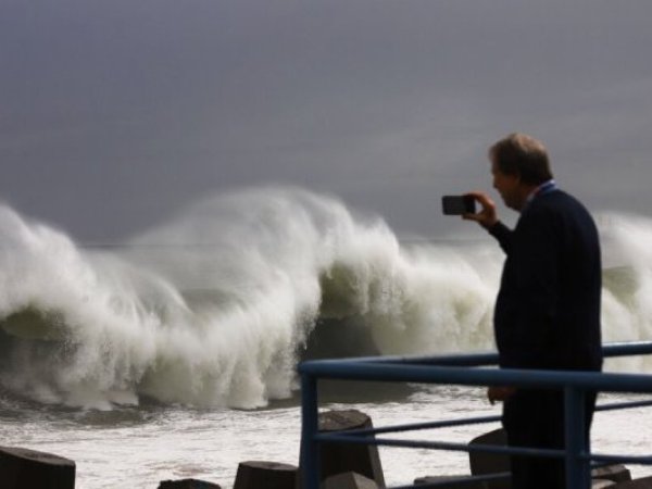 Anuncian marejadas en 10 regiones entre el Bío Bío y Arica