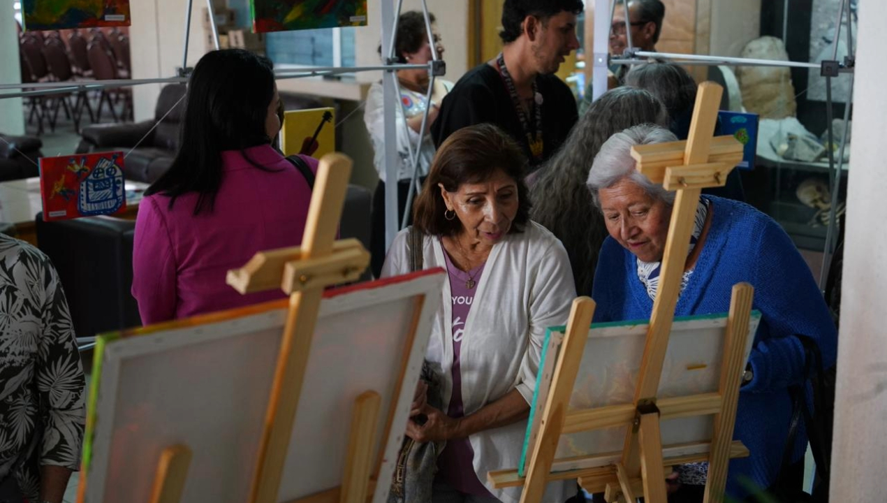 /inauguran-muestra-mejorarte-con-arte-cuando-la-memoria-pinta-que-reune