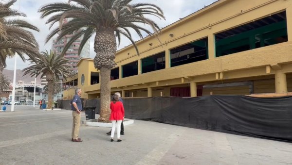 Lanzan encuesta ciudadana para definir futuro del edificio del Balneario Municipal de Antofagasta