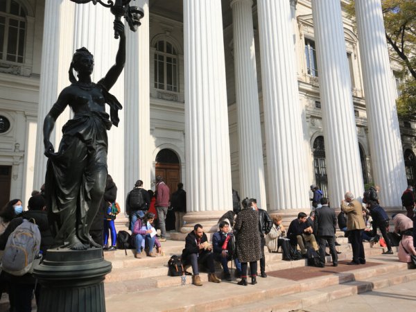 “Voces de Chile: las y los jóvenes y el proceso constituyente”