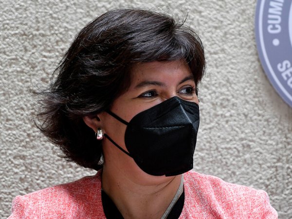 #ChileTeEscucha | Entrevista con Yasna Provoste, la única mujer en la carrera a La Moneda
