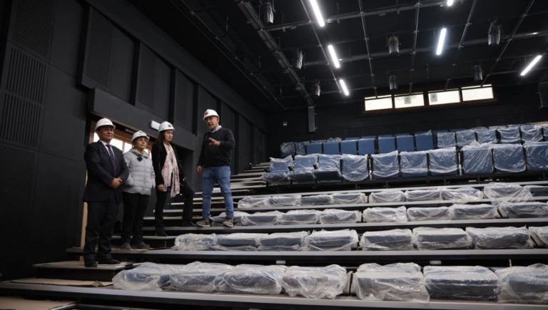 Más de un 80% de avance tiene restauración del Teatro Pedro de la Barra de Antofagasta