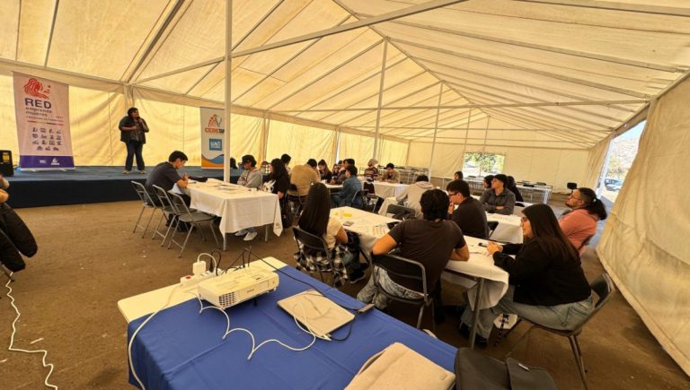 Estudiantes de la Universidad de Antofagasta se integran a Red Emprende Mujeres