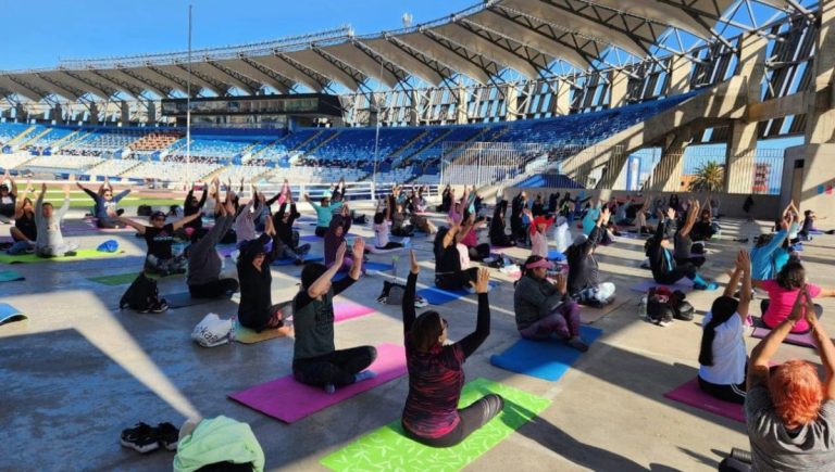 Municipalidad de Antofagasta invita a celebrar el Día Internacional del Yoga con actividad gratuita