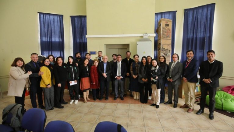 Corporación Municipal presentó plan de acción en consejo extraescolar del Liceo Los Arenales de Antofagasta