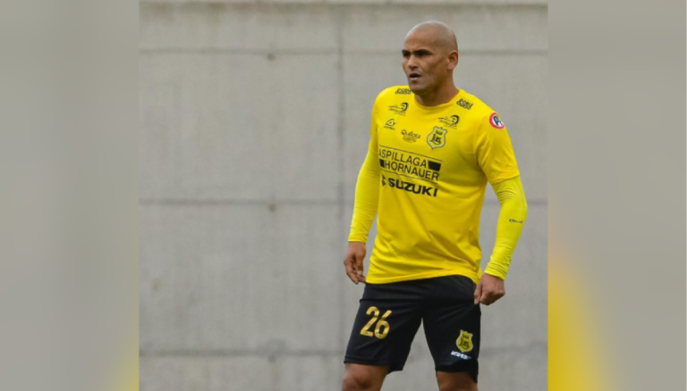 “Chupete” Suazo se despide del fútbol con un homenaje en Quillota