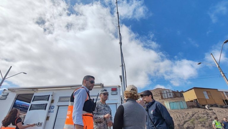 SENAPRED inicia pruebas técnicas al primer sistema de alertamiento por remoción en masa en la Región de Antofagasta