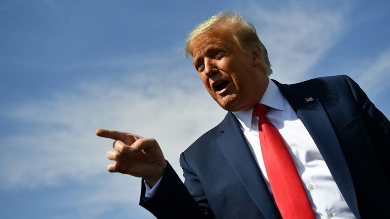 “No podemos correr el riesgo”: Trump afirma que EE.UU. administrará Venezuela hasta asegurar una transición pacífica
