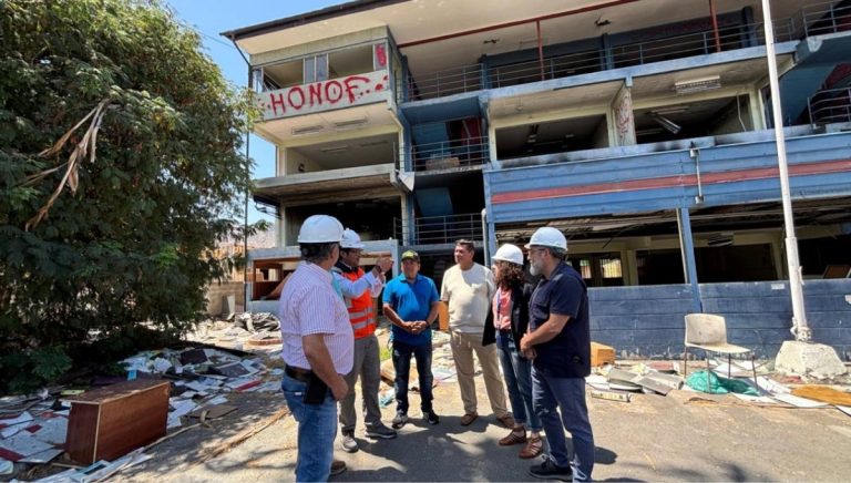Autoridades de vivienda realizaron inspección para demolición de ex edificio Serviu