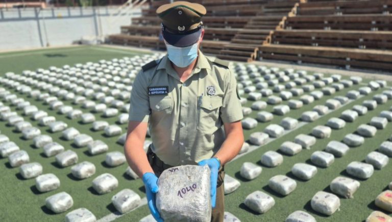 Carabineros de Antofagasta desarticula asociación criminal y decomisa más de una tonelada de droga
