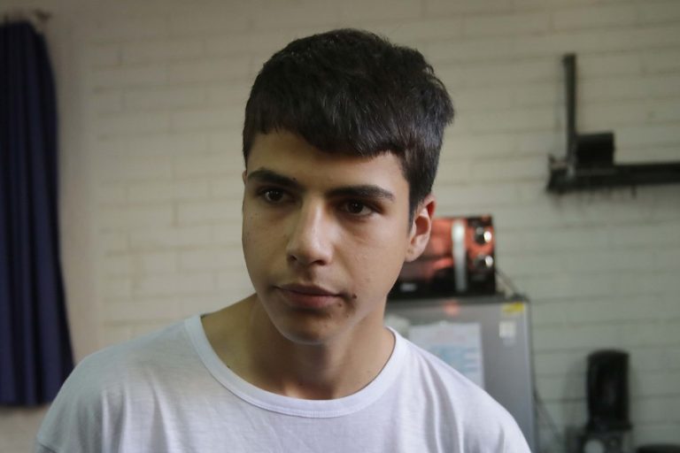 Denuncian interceptación israelí a flotilla rumbo a Gaza: pierden contacto con chilenos a bordo