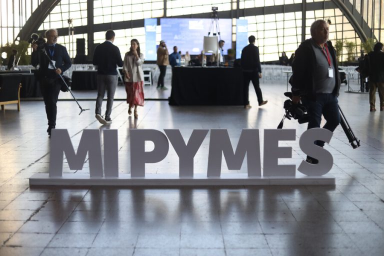Sernac alerta bajo conocimiento de la Ley del Consumidor en mipymes