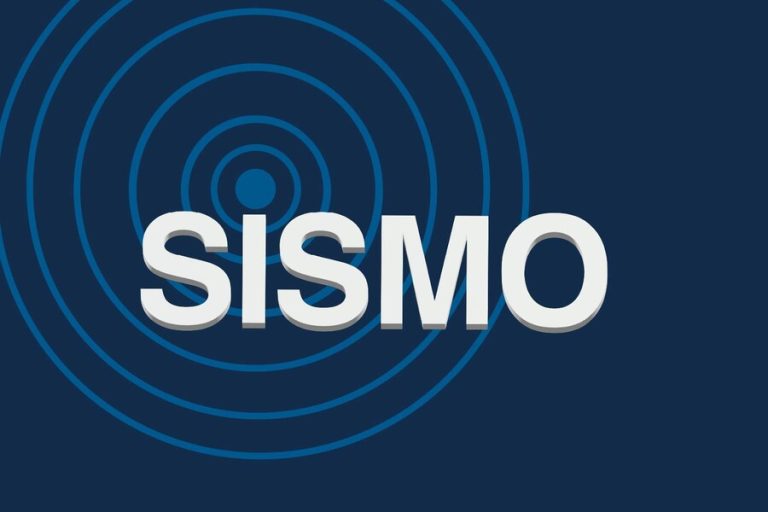 VIDEO | Fuerte sismo de magnitud 6,9 remece el Norte Grande del país