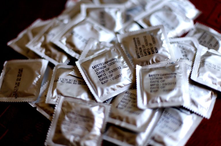 ISP detecta marcas de preservativos sin registro sanitario en Chile