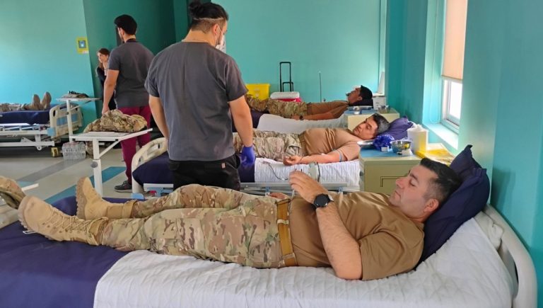 Masiva respuesta de integrantes del Ejército de Chile a colecta móvil del Hospital Regional de Antofagasta