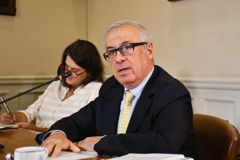 Jaime Mañalich advirtió riesgos sanitarios tras la nueva indicación migratoria del Gobierno